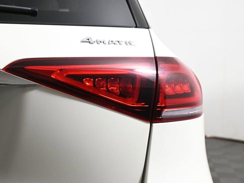 Certified 2021 Mercedes-Benz GLE 450 4MATIC image 12