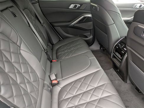 New 2026 BMW X6 xDrive40i image 35
