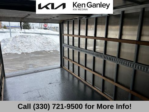 Used 2024 Ford E-450 and Econoline 450 Super Duty w/ Power Windows & Locks Group RWD image 37