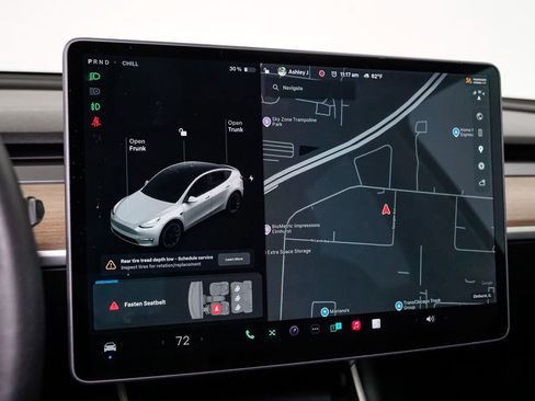 Used 2021 Tesla Model Y Long Range image 13