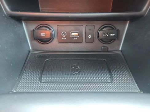 Used 2020 Hyundai Kona Limited FWD image 33