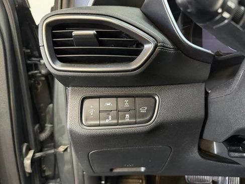 Used 2020 Hyundai Santa Fe Limited AWD/4WD image 18
