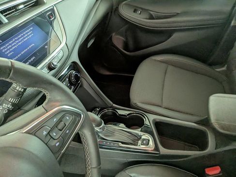 Certified 2023 Buick Encore GX Preferred w/ Cold Weather Comfort Package AWD/4WD image 27