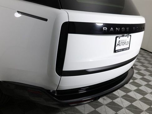 Used 2025 Land Rover Range Rover SE AWD/4WD image 50