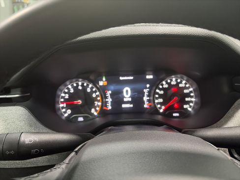 Used 2024 Jeep Compass Latitude image 14