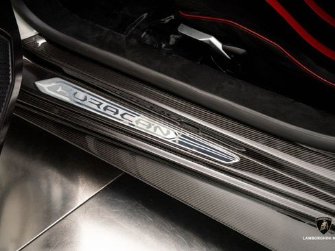 Used 2023 Lamborghini Huracan STO image 47