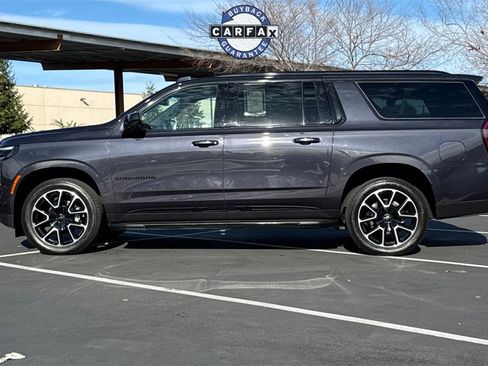 Used 2025 Chevrolet Suburban RST image 13