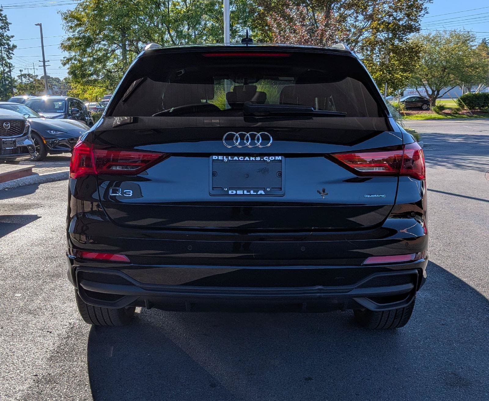 Used 2023 Audi Q3 2.0T Premium Plus w/ Premium Plus Package AWD/4WD image 9