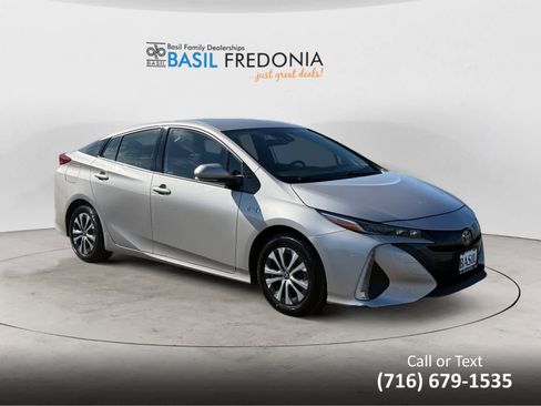 Used 2020 Toyota Prius Prime LE image 7