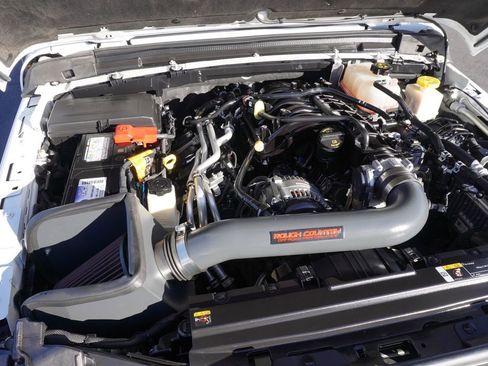 Used 2022 Jeep Gladiator Sport image 7