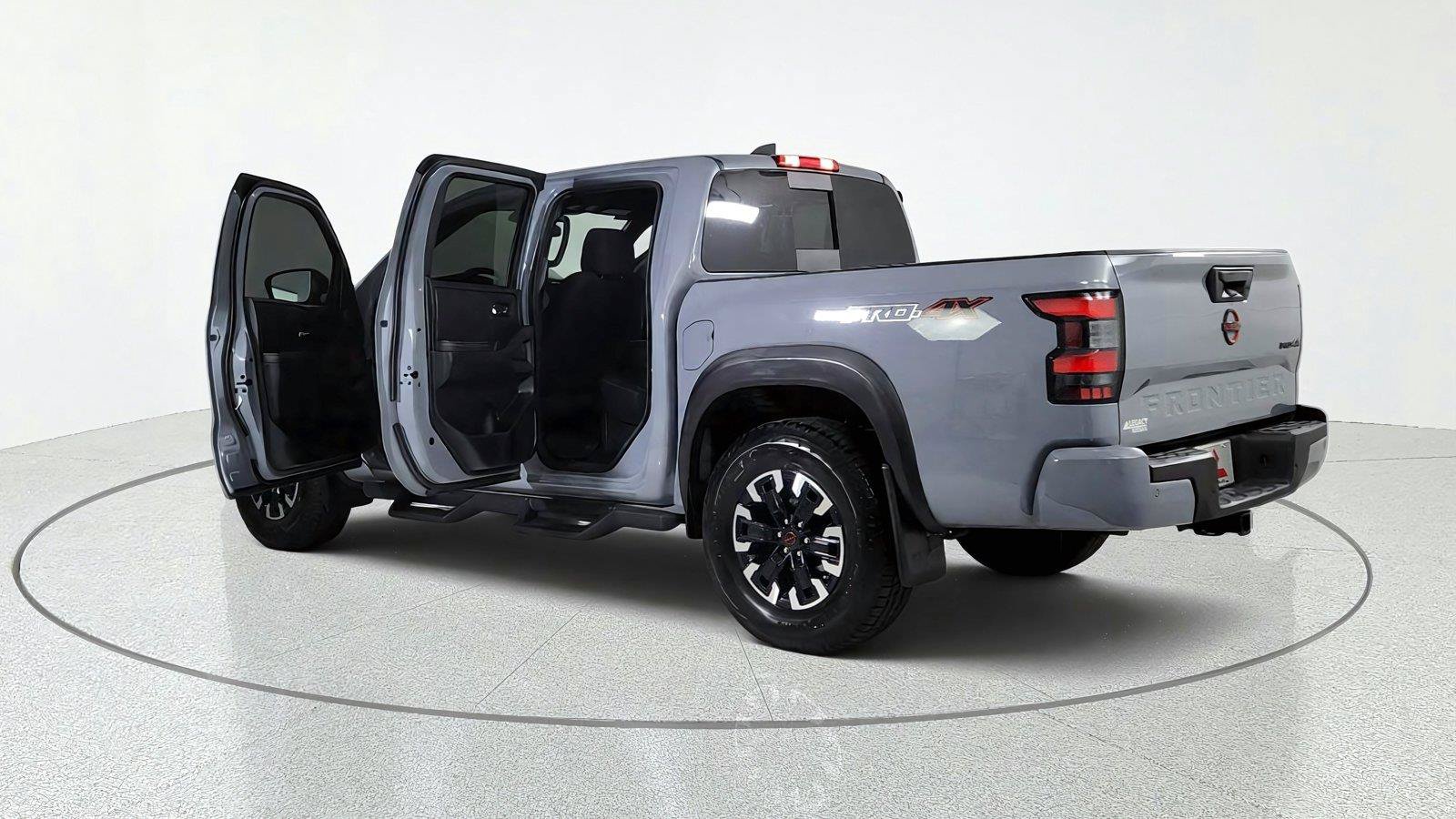 Used 2023 Nissan Frontier PRO-4X w/ Pro Convenience Package AWD/4WD image 12