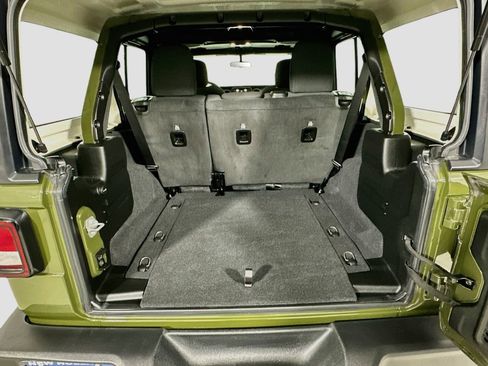 Used 2022 Jeep Wrangler Unlimited Sport AWD/4WD image 23