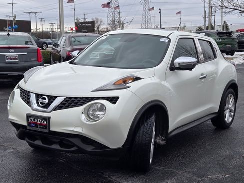 Used 2015 Nissan Juke SV w/ Technology Package image 3