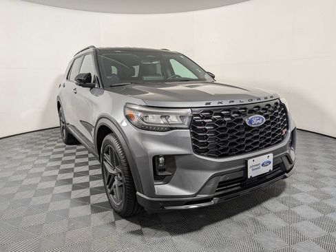 Certified 2025 Ford Explorer ST RWD image 1