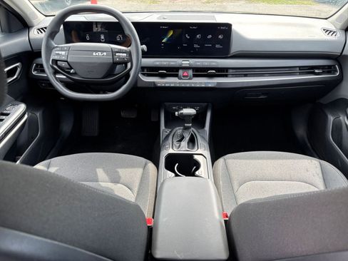 Used 2025 Kia K4 FWD image 40