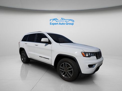 Used 2019 Jeep Grand Cherokee Laredo w/ Laredo X Package RWD image 5