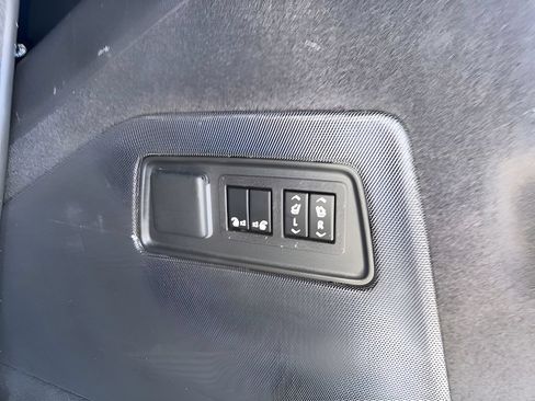 Used 2023 Cadillac Escalade Sport w/ LPO, ONYX Package AWD/4WD image 18
