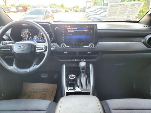 Used 2026 Chevrolet Colorado Trail Boss AWD/4WD image 9