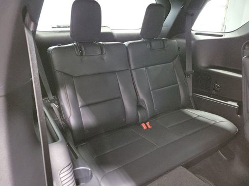 Used 2025 Ford Explorer ST image 17