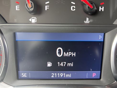 Used 2023 Chevrolet Traverse LT w/ LPO, Floor Liner Package image 23