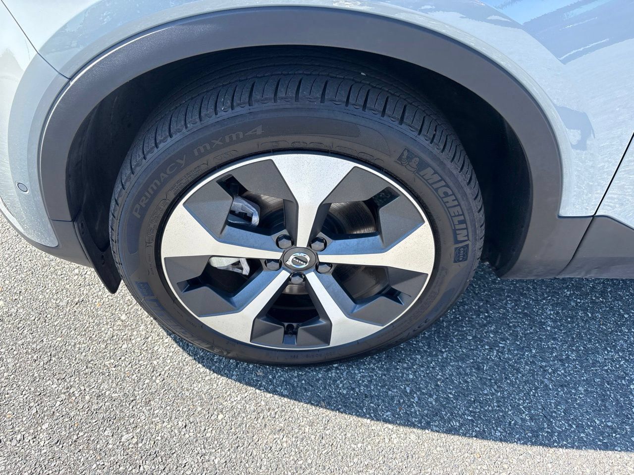 Used 2026 Volvo XC40 B5 Plus AWD/4WD image 12