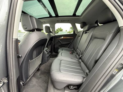Used 2023 Audi Q5 2.0T Premium Plus w/ Premium Plus Package AWD/4WD image 24