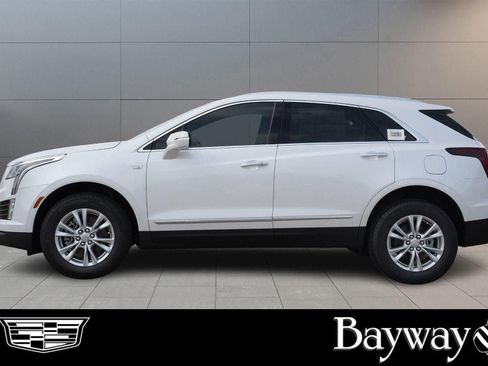 New 2026 Cadillac XT5 Luxury w/ LPO, Floor Liner Package image 4