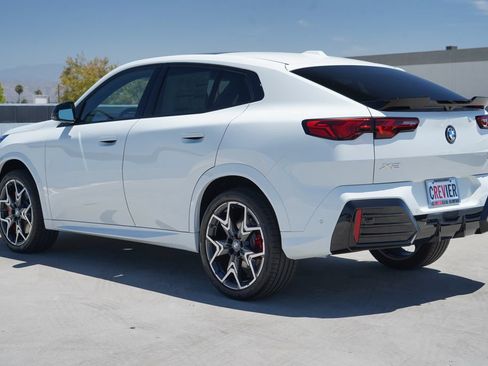 New 2026 BMW X2 xDrive28i w/ Technology Package AWD/4WD image 7
