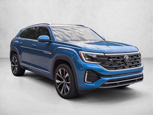 Certified 2024 Volkswagen Atlas Cross Sport SEL Premium R-Line AWD/4WD image 3