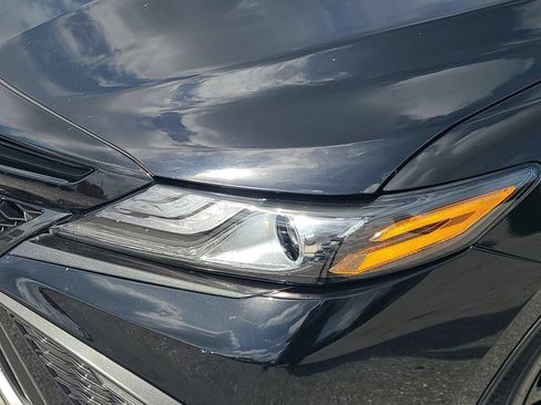 Used 2023 Toyota Camry XSE FWD image 23