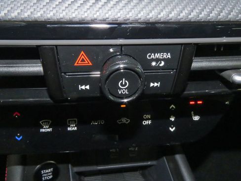 New 2025 Nissan Kicks SR w/ SR Premium Package image 21