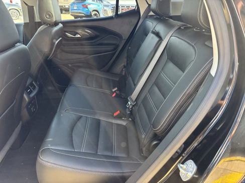 Used 2022 GMC Terrain Denali w/ Denali Premium Package AWD/4WD image 15