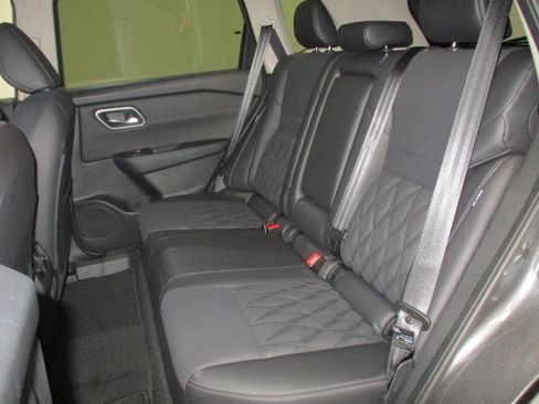 New 2026 Nissan Rogue Platinum w/ Platinum Premium Package image 31