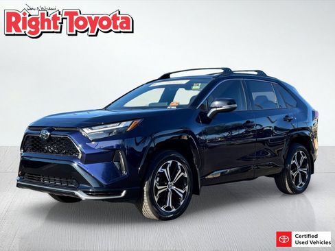 Certified 2025 Toyota RAV4 XSE w/ Weather Package AWD/4WD image 1