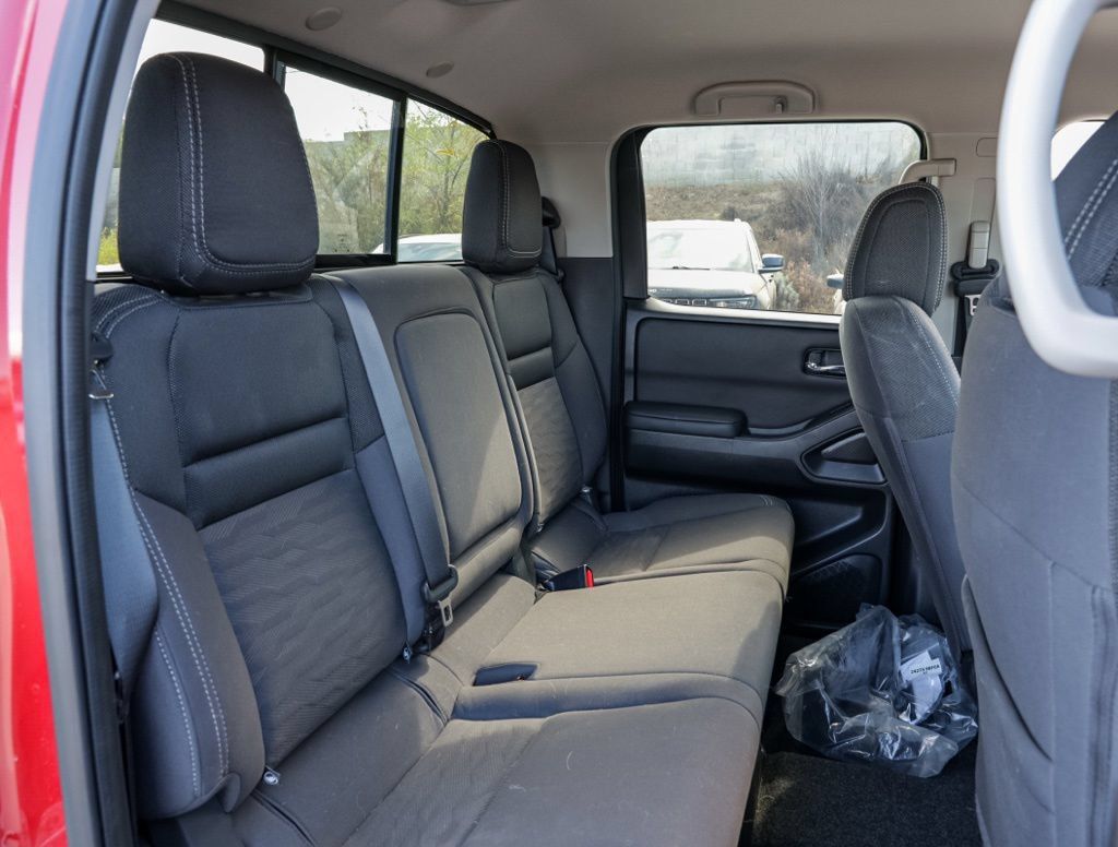 Used 2023 Nissan Frontier SV w/ SV Convenience Package AWD/4WD image 21