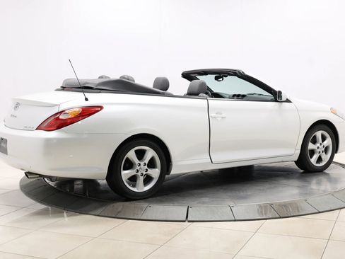 Used 2004 Toyota Solara SE image 4