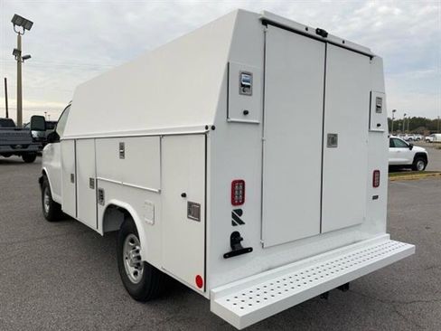 New 2025 Chevrolet Express 3500 w/ Power Convenience Package image 5