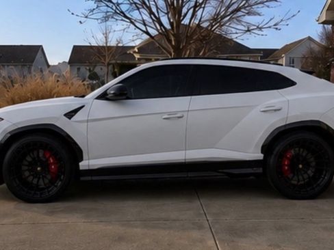 Used 2019 Lamborghini Urus AWD/4WD image 8