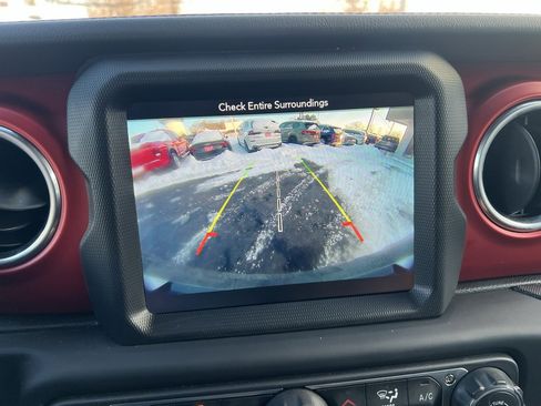 Used 2019 Jeep Wrangler Unlimited Rubicon w/ Dual Top Group image 41