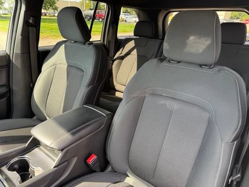 Used 2025 Jeep Grand Cherokee Laredo X w/ Luxury Tech Group I AWD/4WD image 19