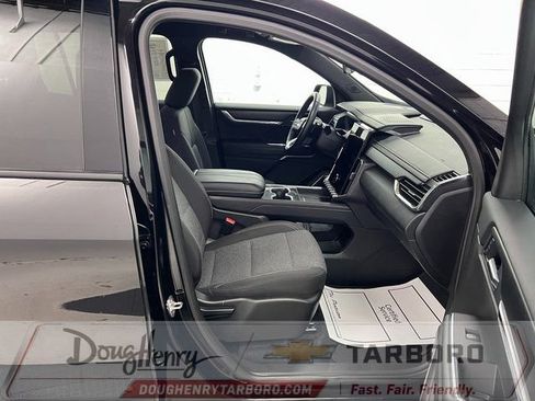 Used 2025 GMC Acadia Elevation FWD image 45