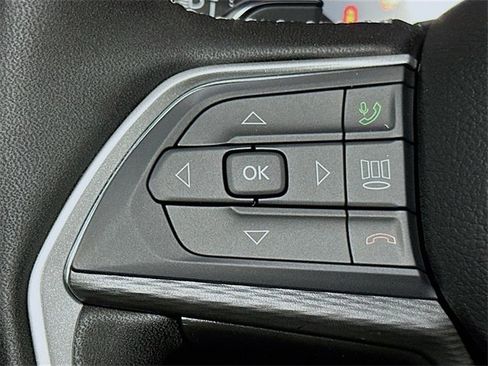 New 2025 Jeep Grand Cherokee 4WD image 28