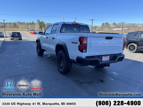 Used 2026 Chevrolet Colorado Trail Boss AWD/4WD image 6