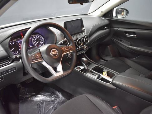 Certified 2023 Nissan Sentra SV image 4