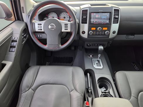 Used 2021 Nissan Frontier PRO-4X w/ Pro-4x Utility Package image 8