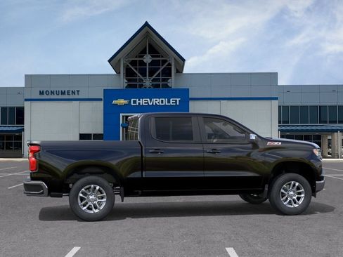 New 2026 Chevrolet Silverado 1500 LT w/ Z71 Off-Road Package AWD/4WD image 5