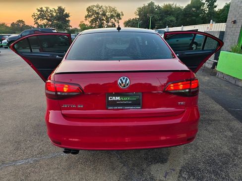 Used 2018 Volkswagen Jetta Sport FWD image 36