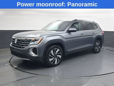 Used 2024 Volkswagen Atlas SEL AWD/4WD image 8