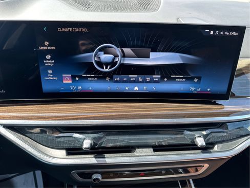 Used 2026 BMW X7 xDrive40i AWD/4WD image 28