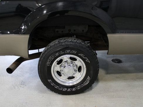 Used 2004 Ford F350 Lariat image 11